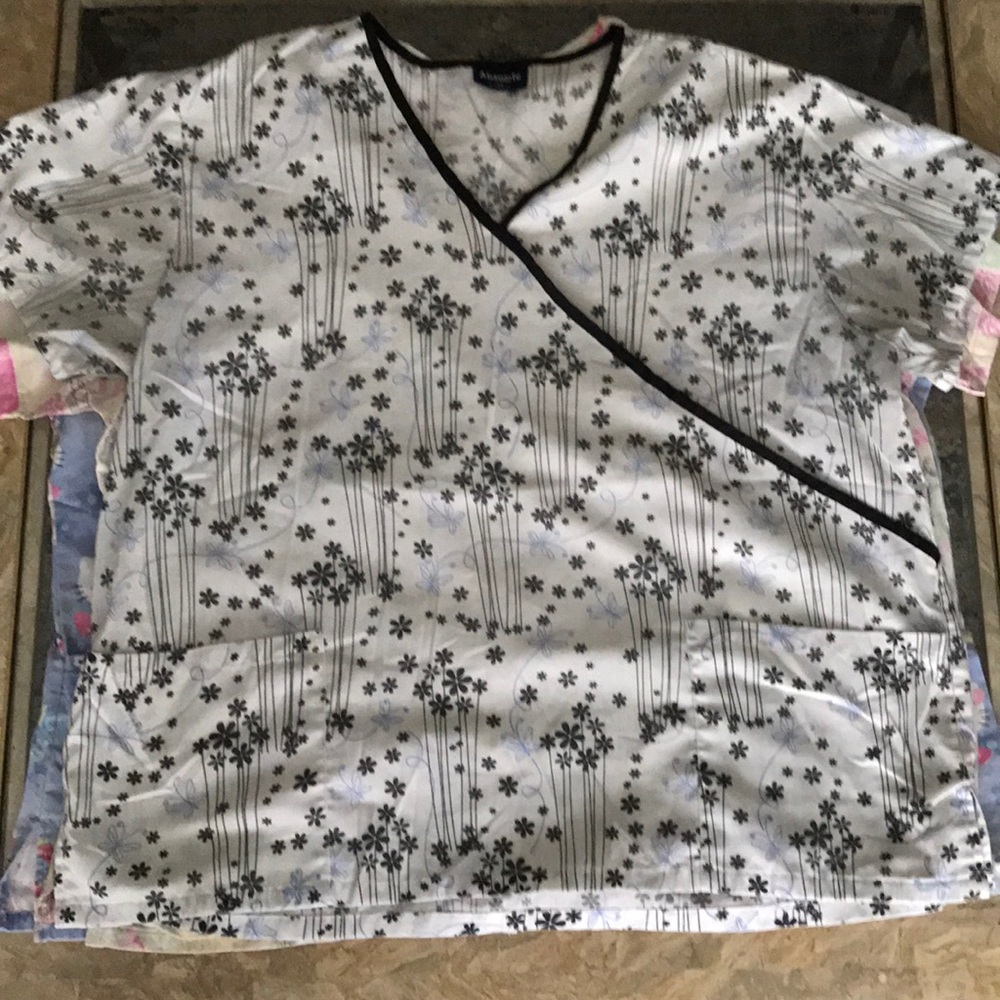3 Scrub Tops-Mash